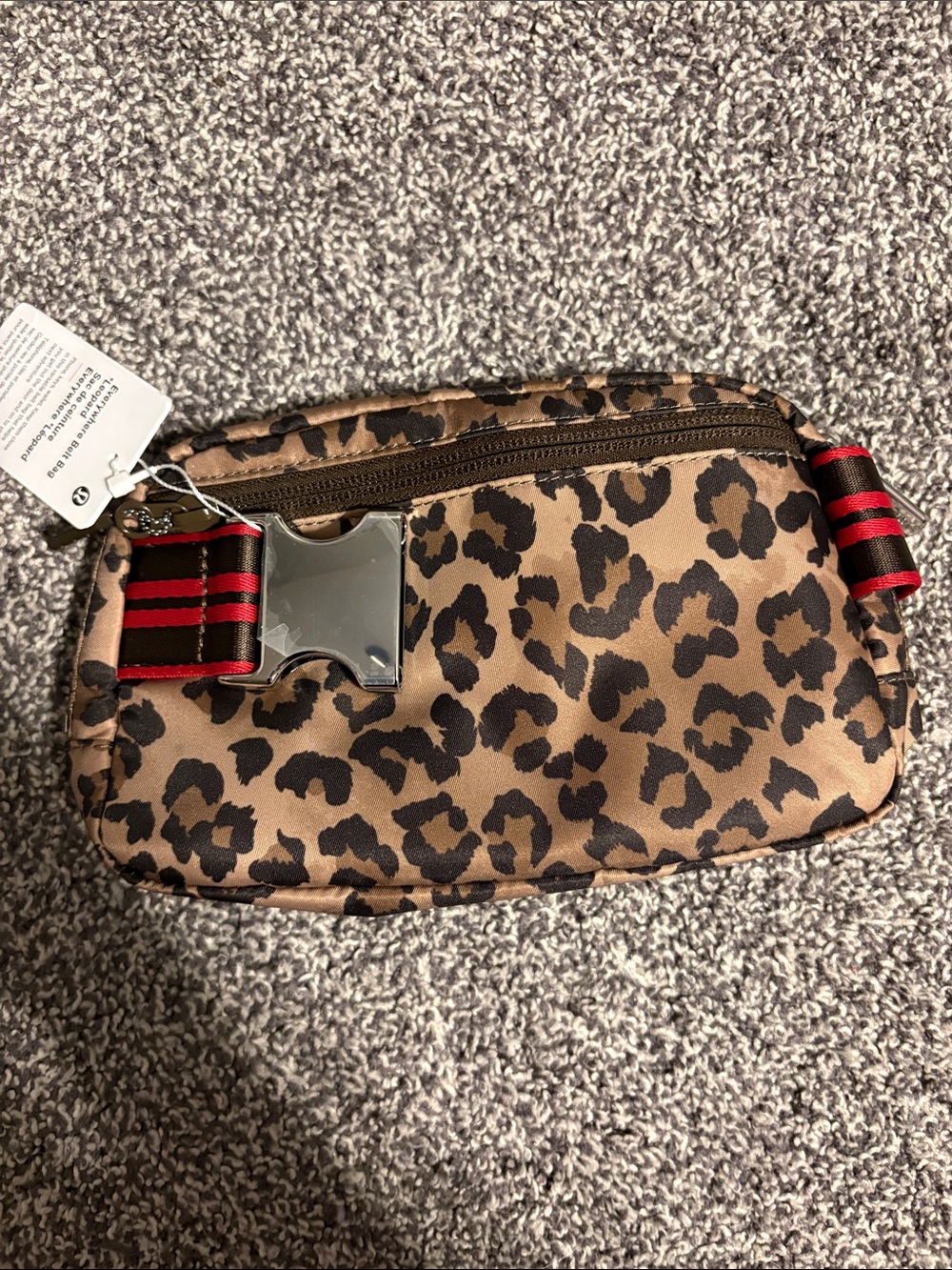 Lululemon Everywhere Belt Bag *Leopard - Picture 4 of 5
